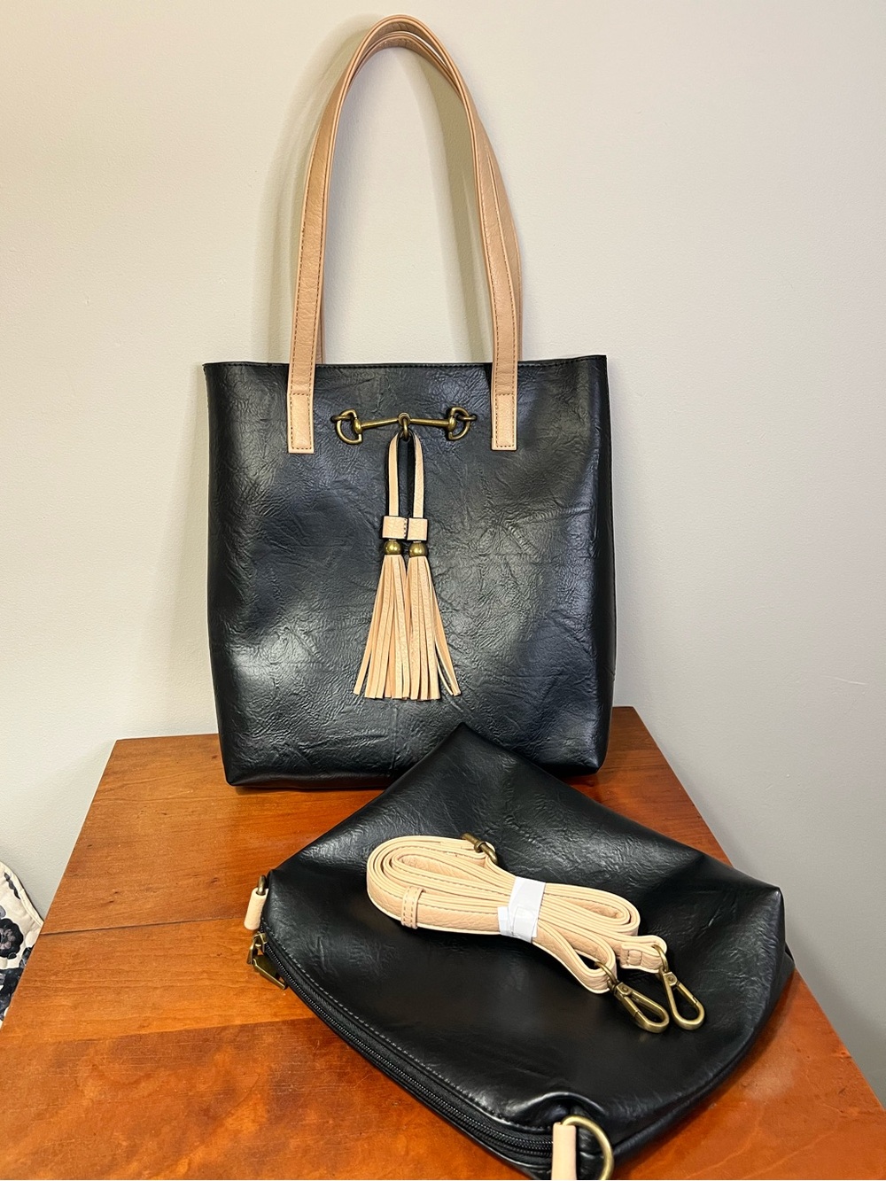 Liz Soto Jane Black Tote Bag 2 in 1 Horsebit NWOT - Picture 2 of 12